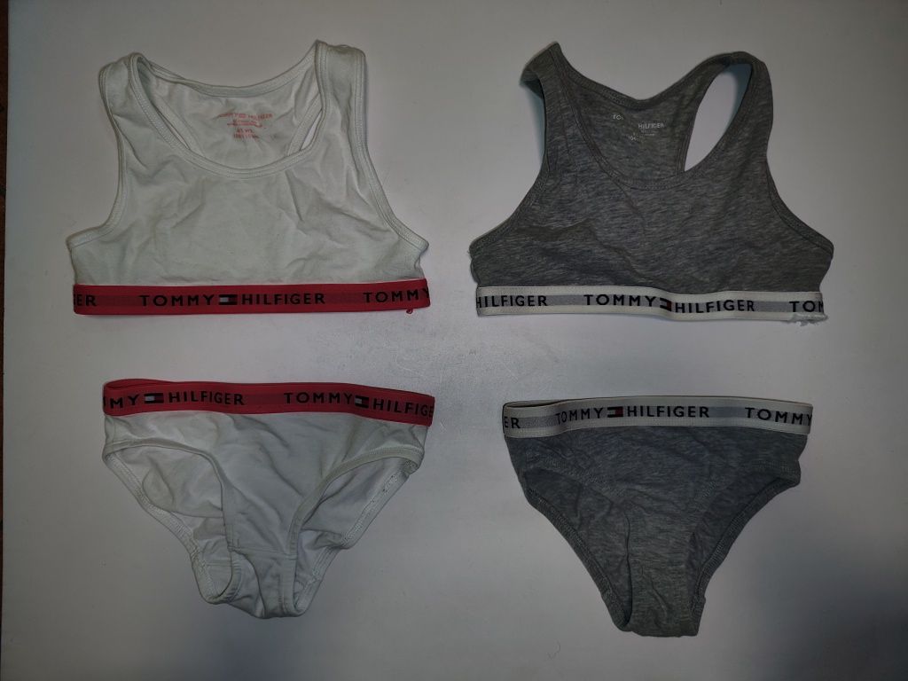 Tommy Hilfiger r.104/110 na 4-5lat bielizna,majtki,staniczek,komplet.