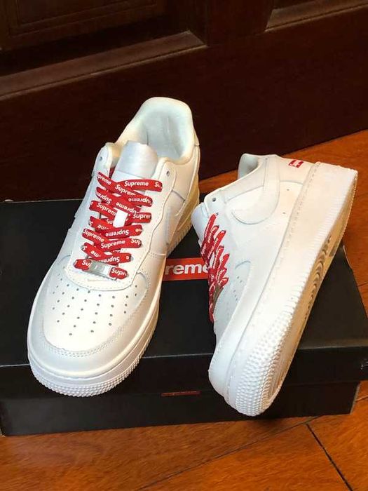 Buty meskie Trampk Nike Air Force 1 Low Supreme White R.43