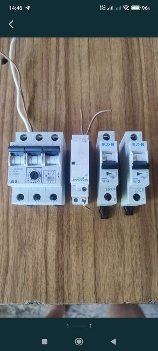 Продам.  автоматы