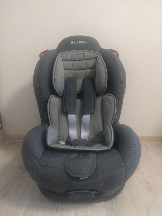 Автокрісло Welldon Isofix сірий