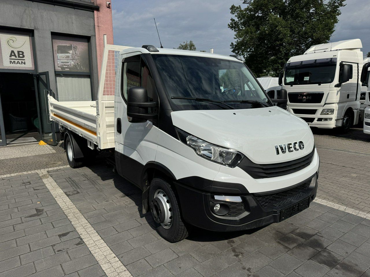 Iveco Daily  Iveco daily 72c18 wywrotka 3stronny, pneumatyka, Himatic