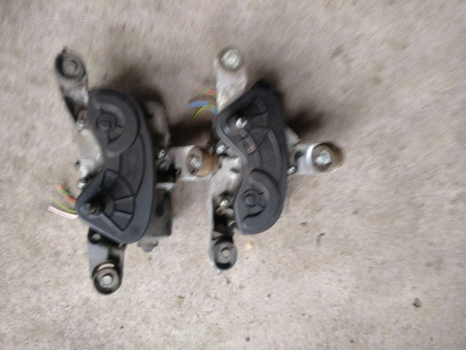 Silniczki  silnik wycieraczek przód citroen C5 lll generacji x7