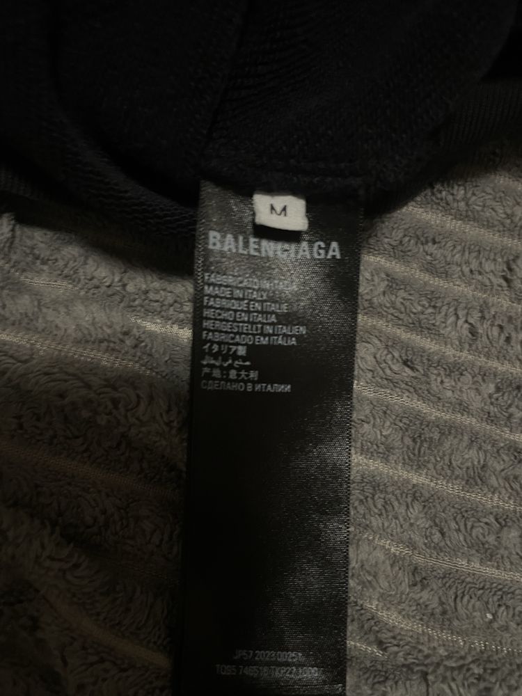 худи balenciaga, ai generator