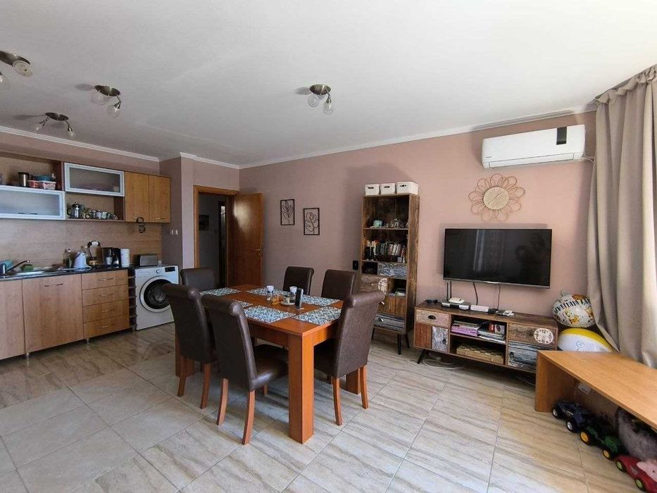 Продається трикімнатна квартира з видом на море,  Болгарія.