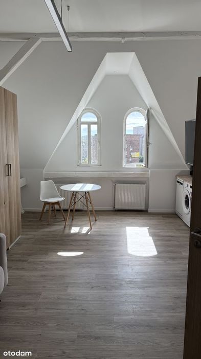 Przestronna kawalerka na Łazarzu/ Studio apartment Łazarz
