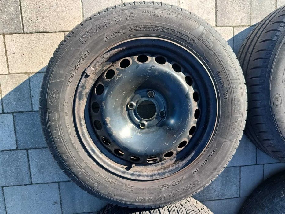 felgi koła 4x100, ET45, otw 60,1 opony 195 65 R 15, Megane i inne auta