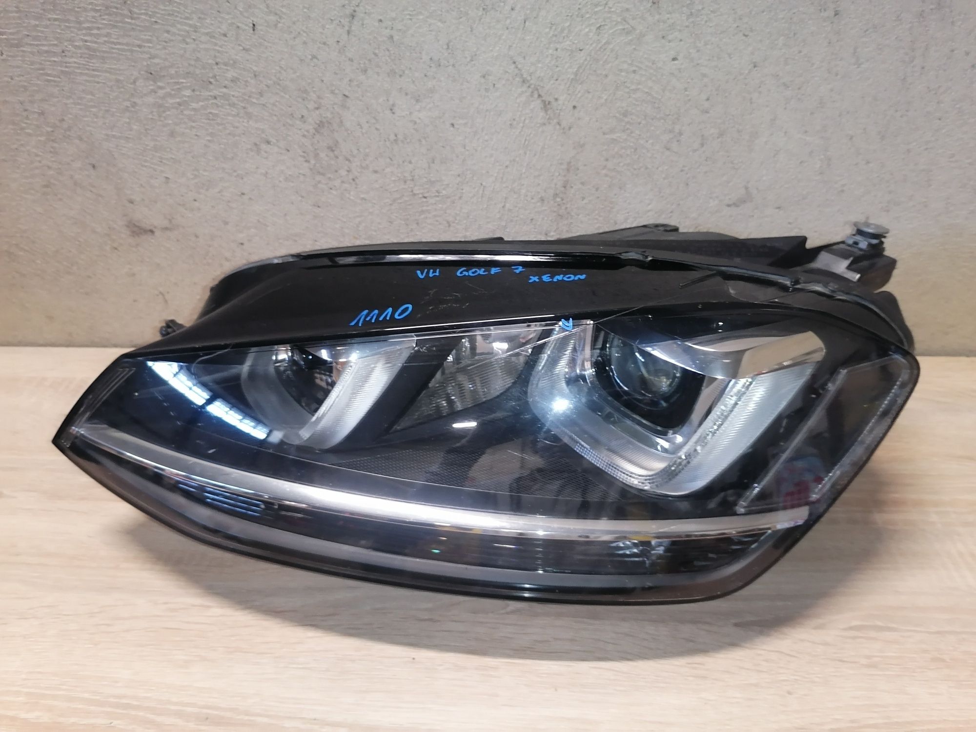 VW Golf 7 VII Lampa xenon led lewa