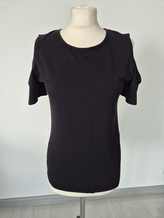 Czarna bluzka z wyciętymi ramionami koszulka T-shirt wycięte ramiona M