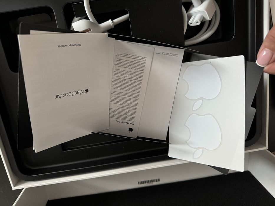 Macbook air (13-inch, 2017)