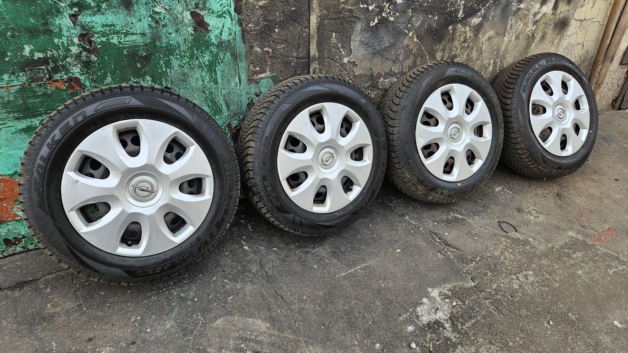 Koła nowe opony 185/65/15 zima zimowe 2024r 4x100 et39 opel corsa d