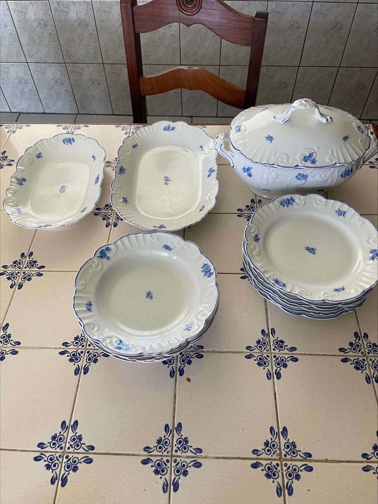 Conjunto de porcelana da vista alegre antigo