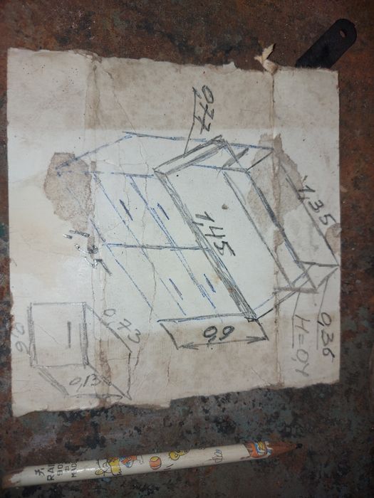 Стіл залізний верстак з полками.