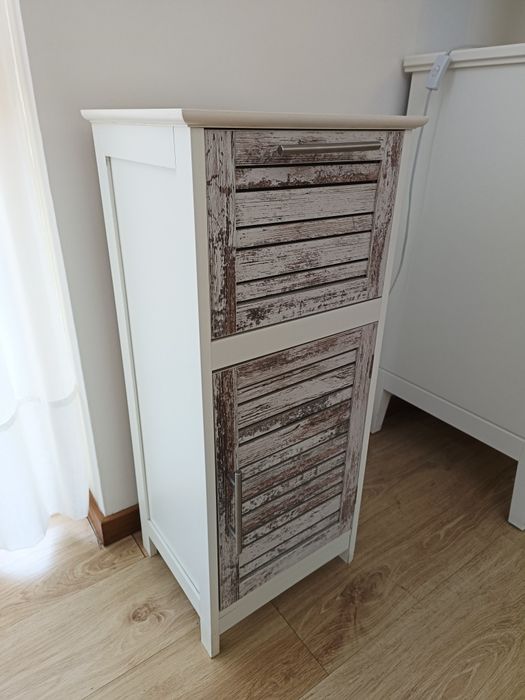 Móvel de WC ou cozinha