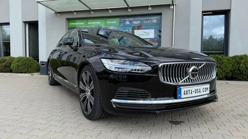 Volvo S90 Volvo S90 T8 AWD Plug-in Hybrid | 2024 | 455 KM | Ultimate Bright |