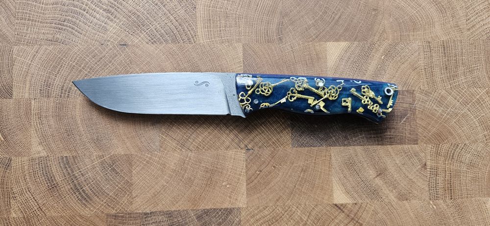 Nóż mysliwski custom