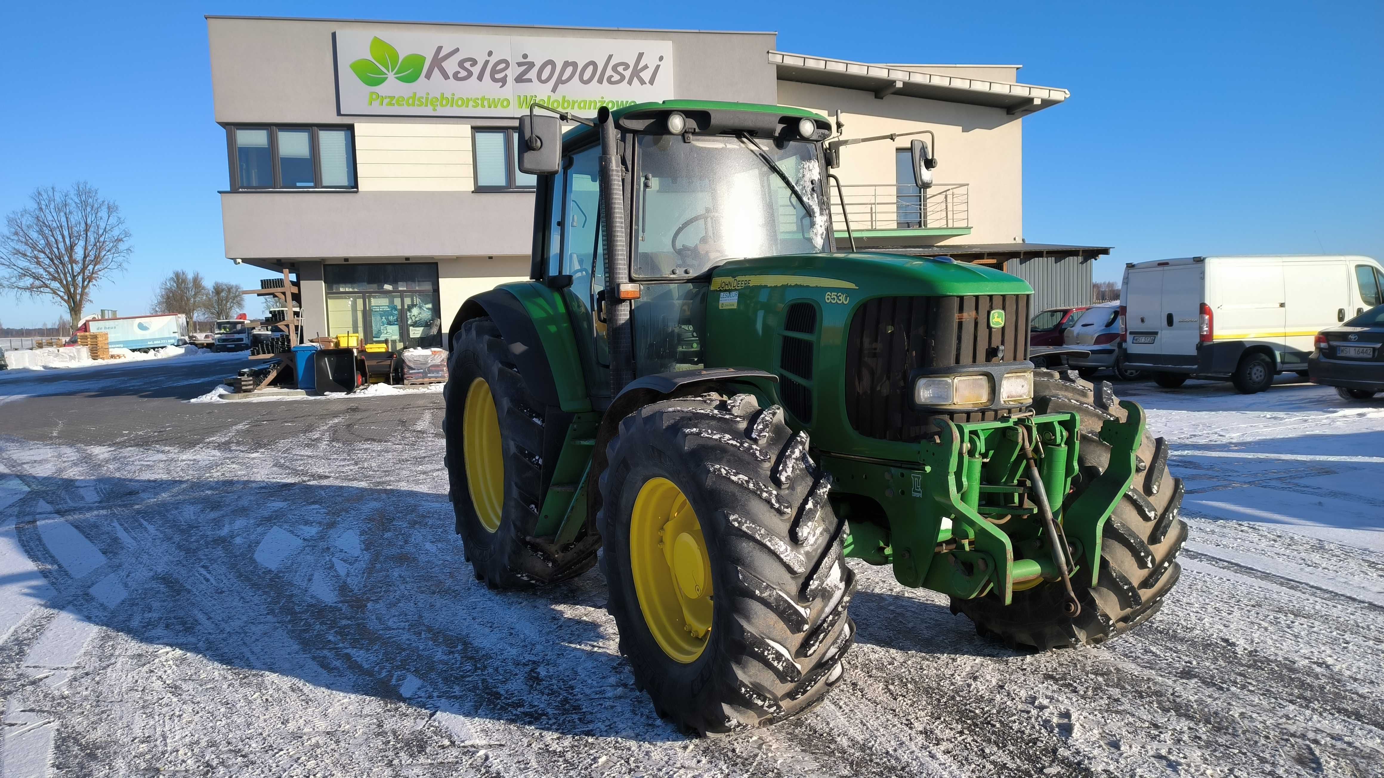 Ciągnik rolniczy John Deere 6530