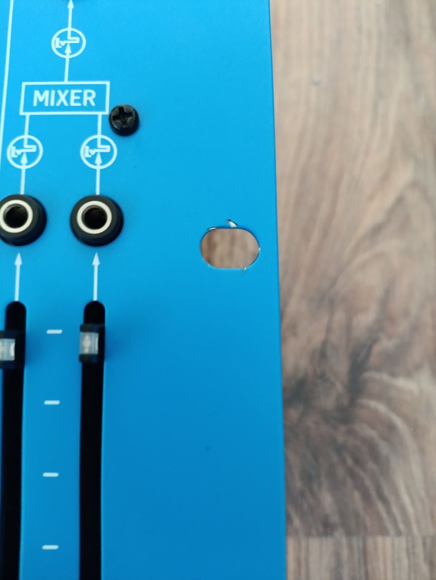 Syntezator Behringer 2600
