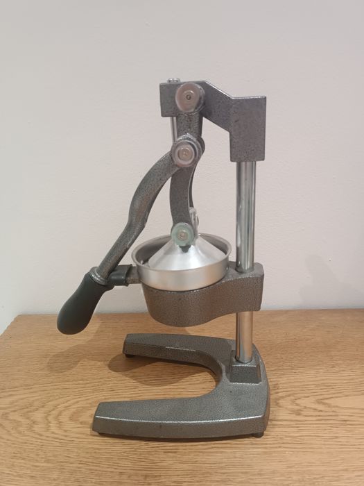 Ręczna wyciskarka do cytrusów