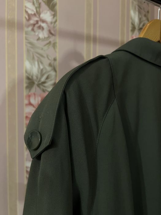 Тренч зелений довгий