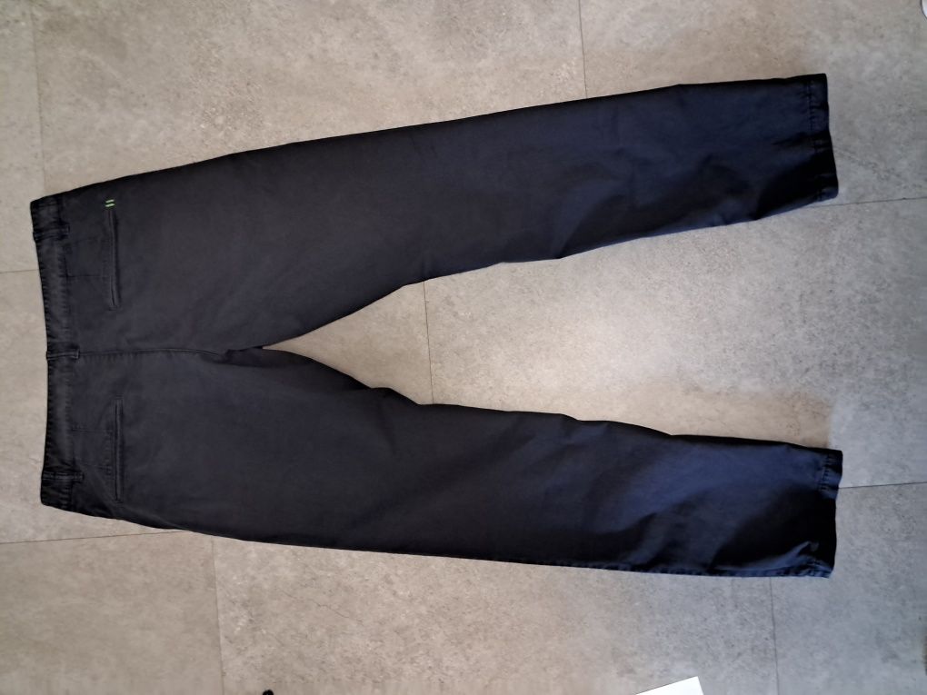 Hugo Boss 34R Chinos Oryginał