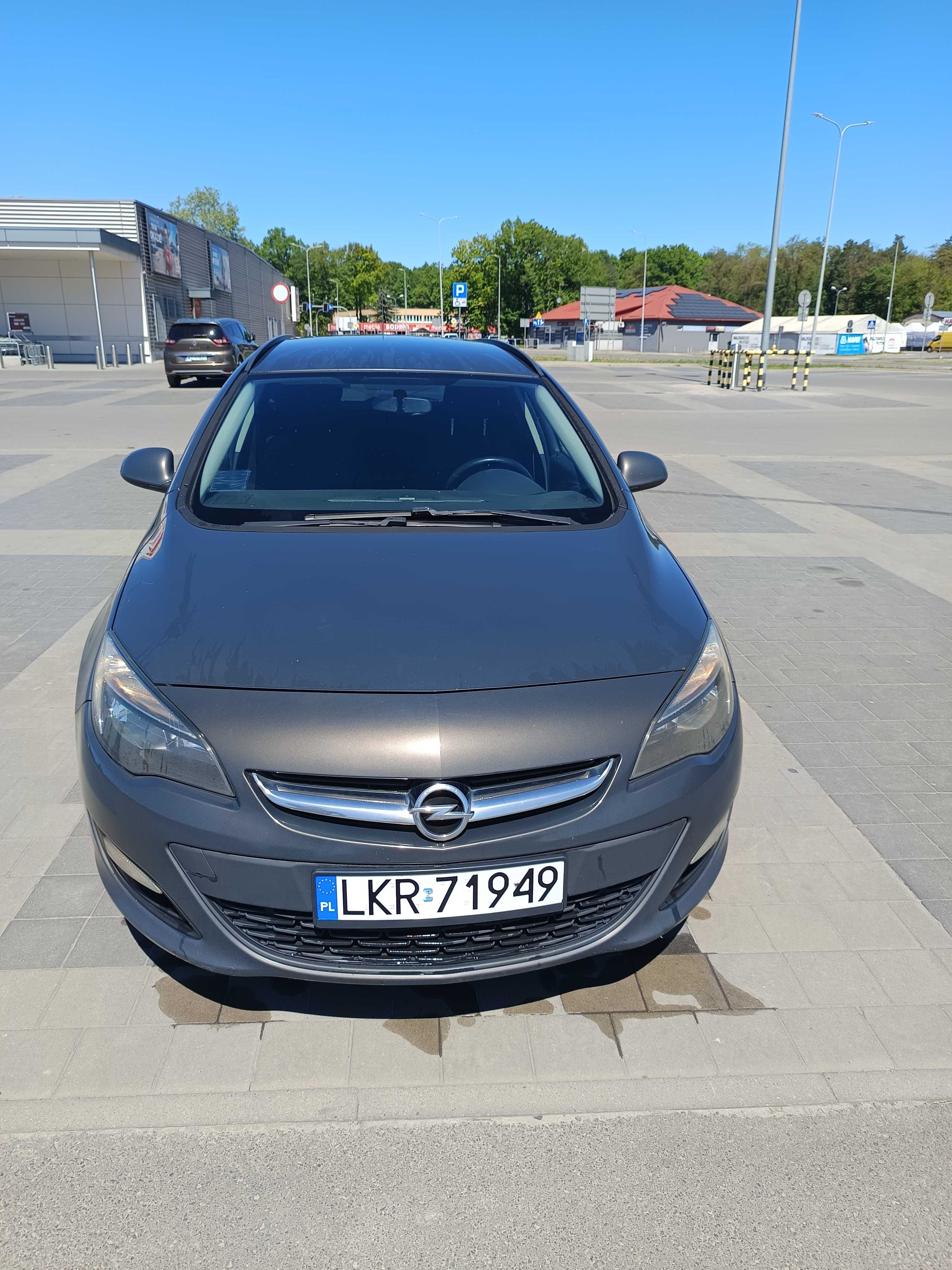 Opel Astra J Sports Tourer