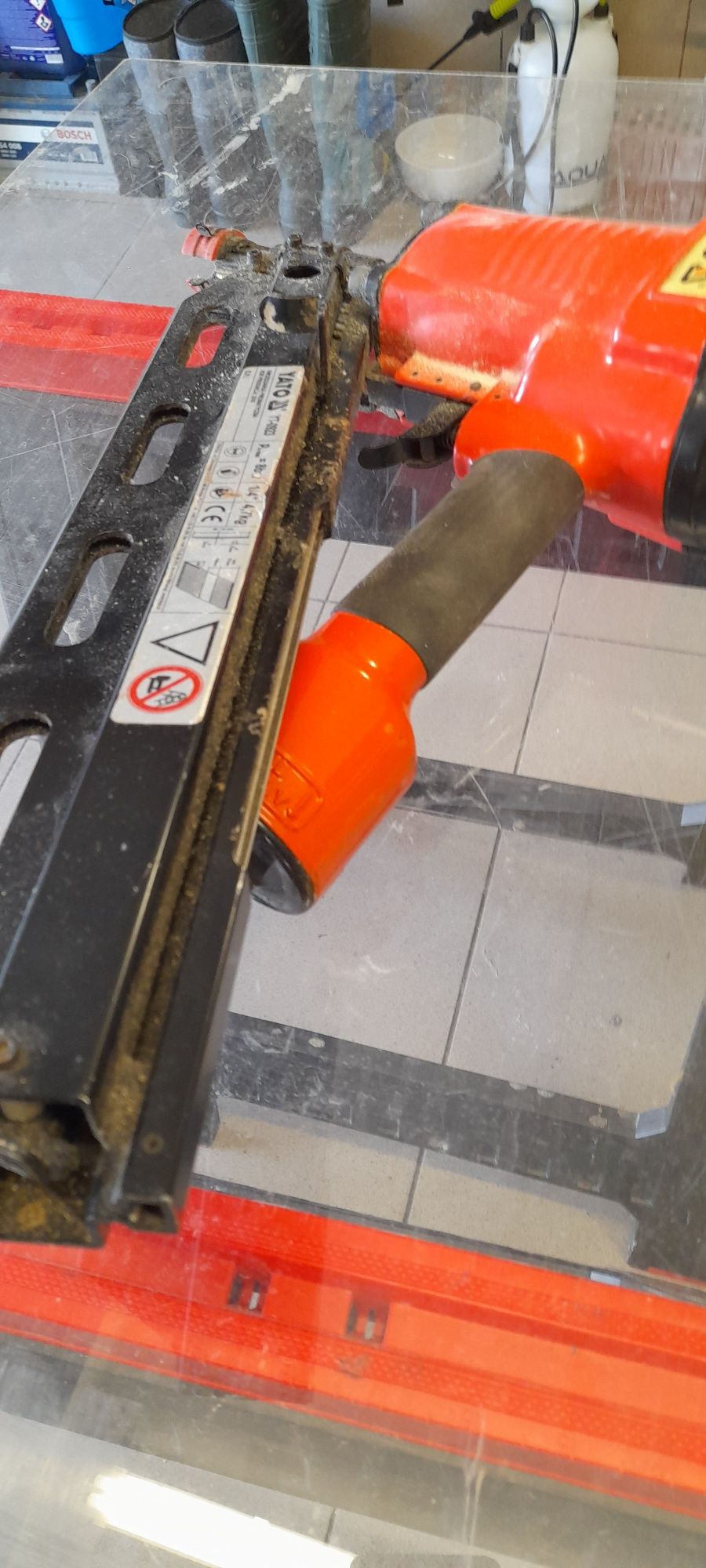Pistolet do gwoździ