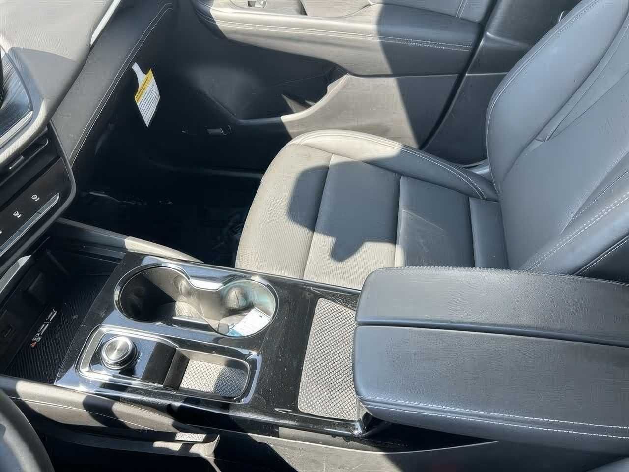 Buick	ENVISION		 	2024