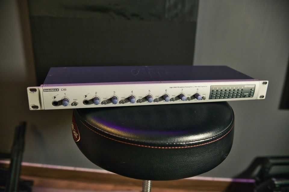 Presonus DigiMax D8 (pré-amp de microfone 8 vias ADAT) NOVO PREÇO