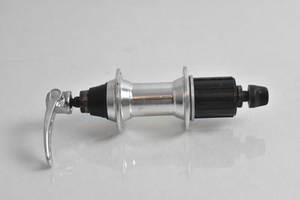 piasta tył SHIMANO DEORE XT 737 ! 32ot. ! 135mm !