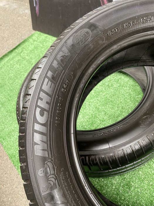 185/60 R15 Michelin Energy пара шин летних.