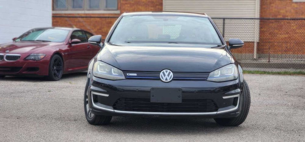 Volkswagen e-Golf SEL Premium      2016