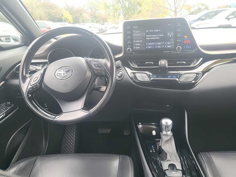 Toyota C-HR      2019