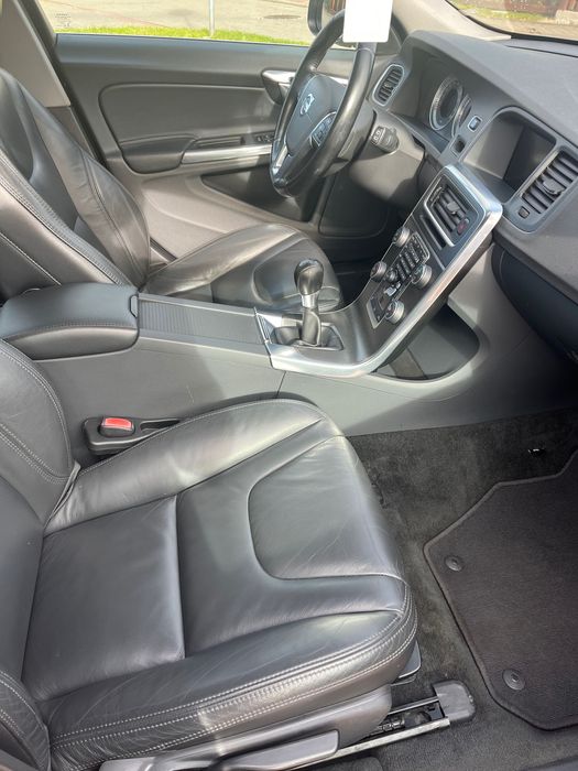 Sprzedam Volvo V60