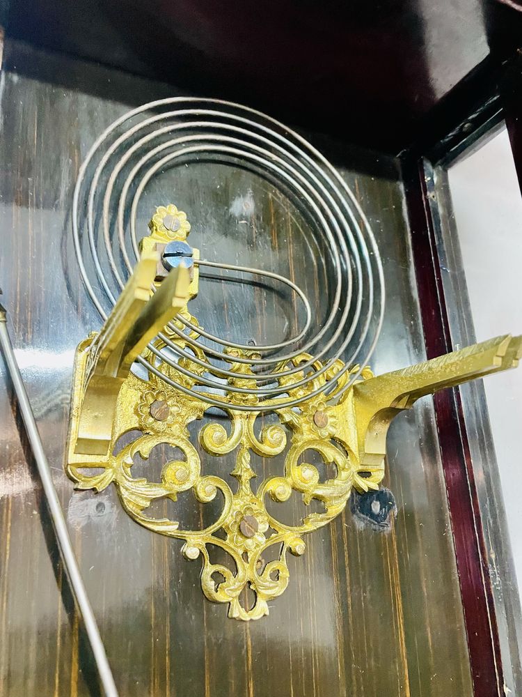 Piekny stary zegar z bardzo rzadkim mechanizmem
