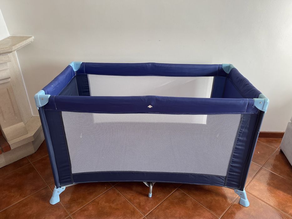 Berço móvel seminovo