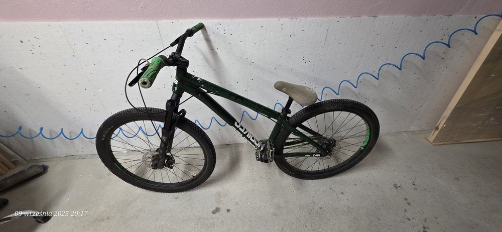 Movement 1 Custom paint rower dirt NS bikes