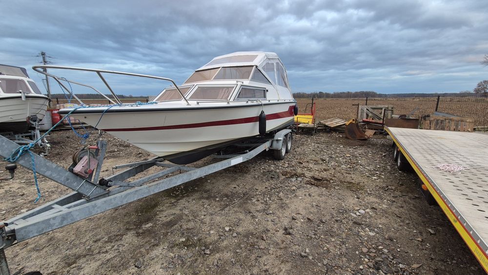 Motorówka łodka łodz sypialka yamaha f80 zaburtowy cena zimowa