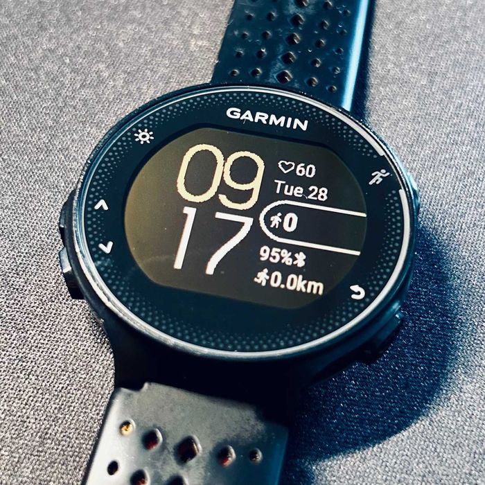 Garmin Forerunner 235