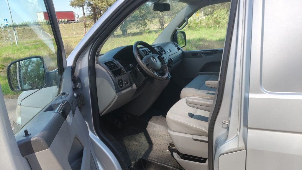 Volkswagen Transporter T5 2.5TDI 130KM 2008r long dlugi Klima Furgon