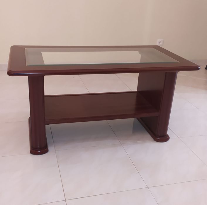 Mesa de Apoio em Madeira com Tampo de Vidro