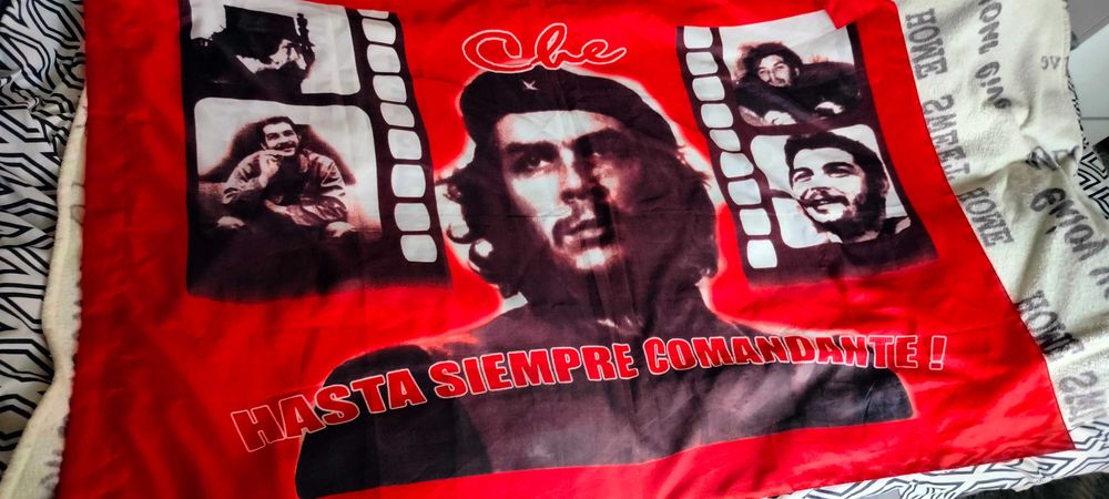 Flaga Ernesto Che Guevara 150X90 cm Rewolucja gratis beret i przypinka