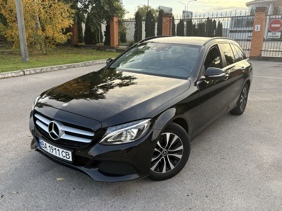 Mercedes-Benz C220d ідеальний