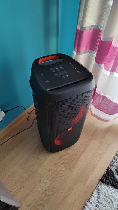 JBL partybox 310 stan idealny. zamienię na większy. TYLKO ZAMIANA.