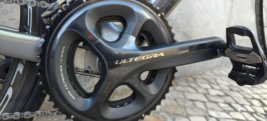 Canyon Endurace CF 9 - Fulcrum Quattro Carbon - Full ULTEGRA