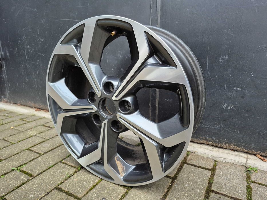 Kia Ceed III 18- Felga aluminiowa 7.0" x 17" 5x114.3 ET53 oryginalna