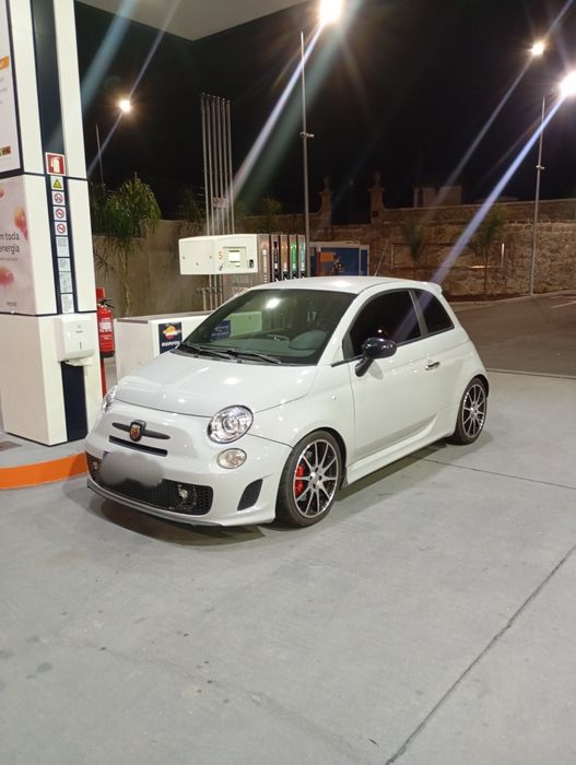 FIAT 500 ABARTH com muito material
