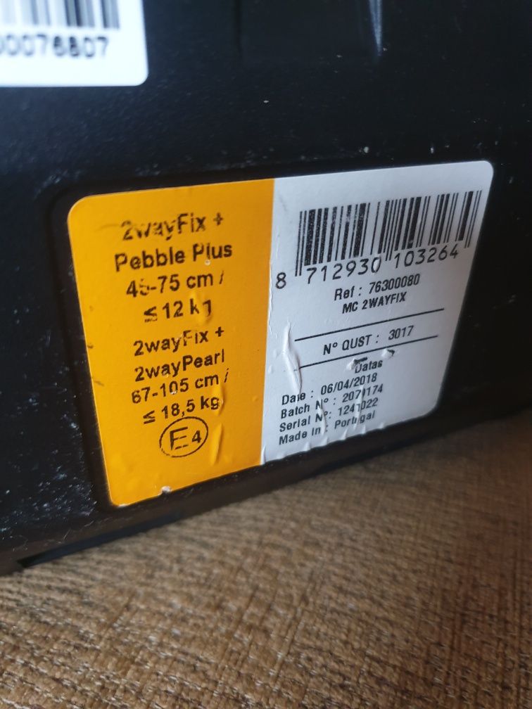 Fotelik 0-13 nosidełko Maxi Cosi Pebble Plus ISO-fix Baza 2wayFix I