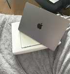Macbook air M3 2024