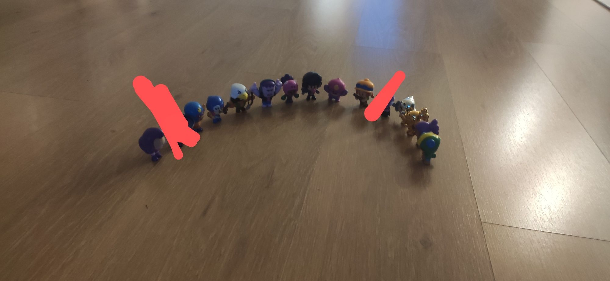 Figurki/zabawki brawl stars.