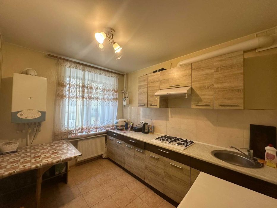 Продаж 2к квартири мікрорайон Ракове